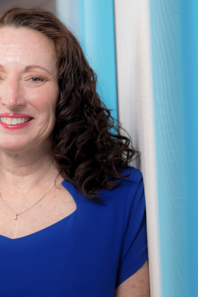 Eliz Greene, Livestream Host